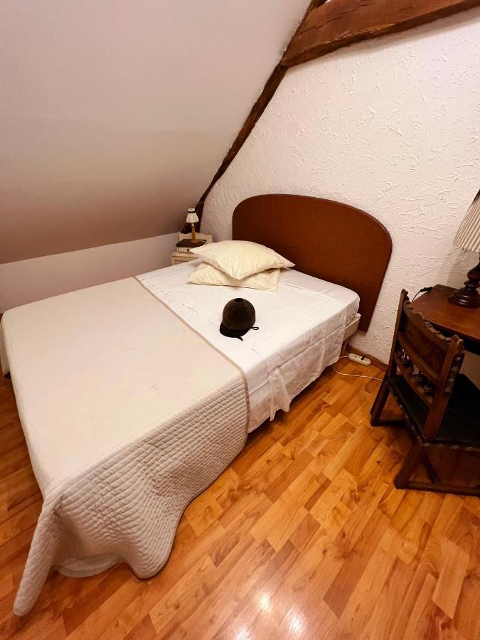 Appart' D'Hotes , Ch Et Gite Au Manoir De La Haute Pilais Chantepie Luaran gambar