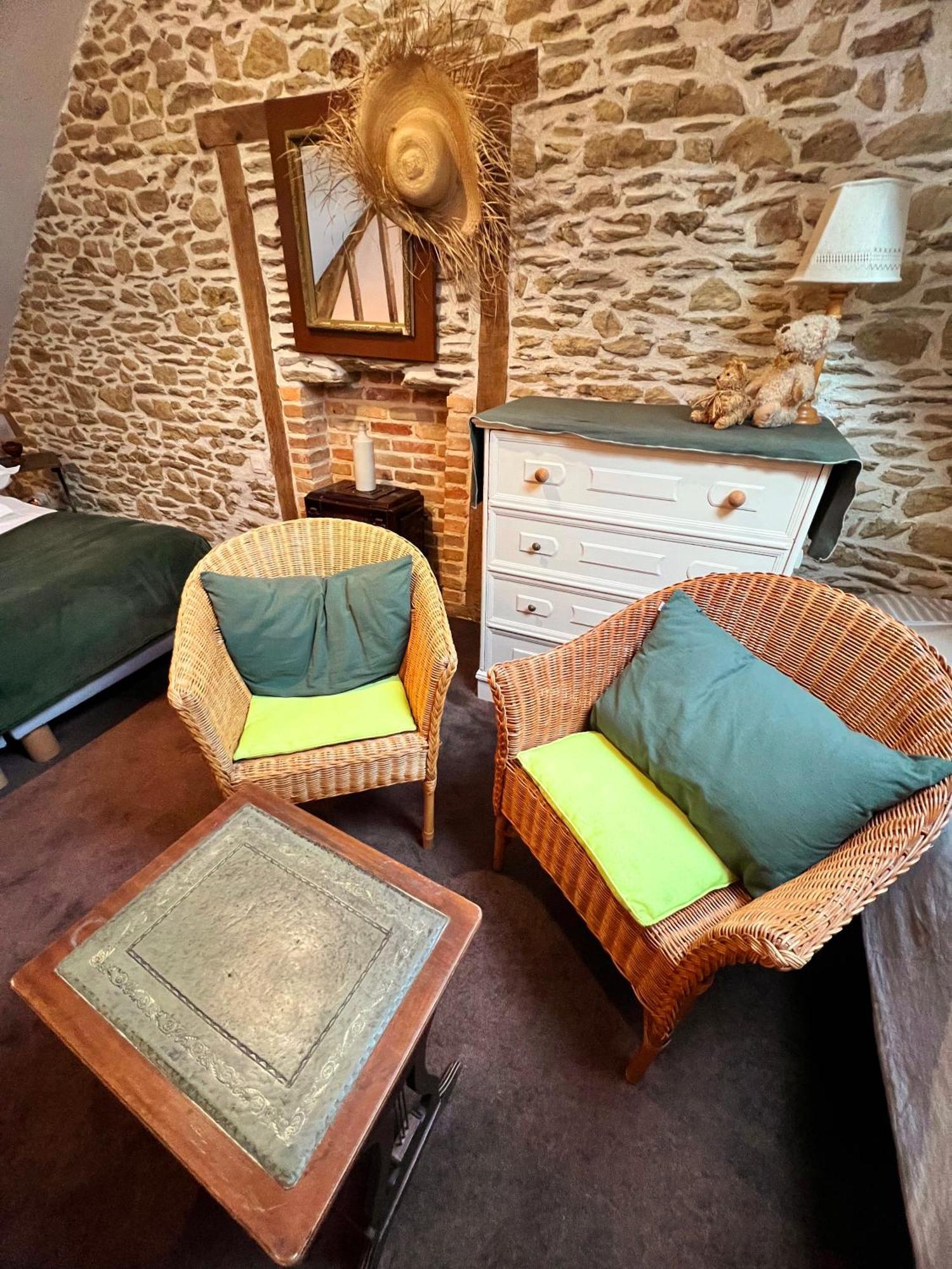 Appart' D'Hotes , Ch Et Gite Au Manoir De La Haute Pilais Chantepie Luaran gambar